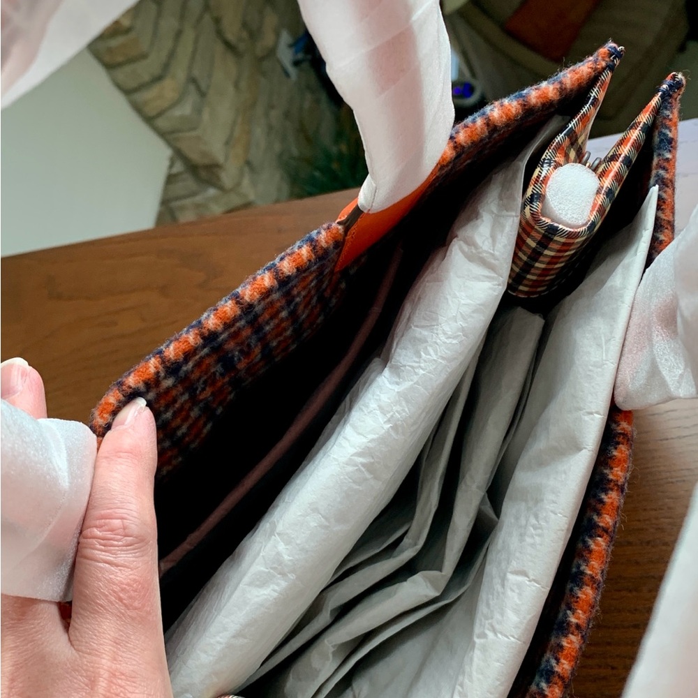 NWT Tory Burch Ella Plaid Mini Tote

“Ember Glenn Plaid Tote” - Picture 4 of 12